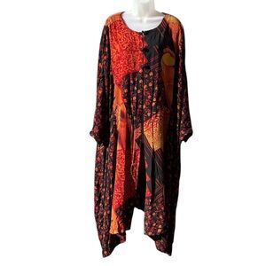 WE BE BOP Woman 3X Black Floral Rayon Artsy Lagenlook Cardigan Kimono Tunic Top.